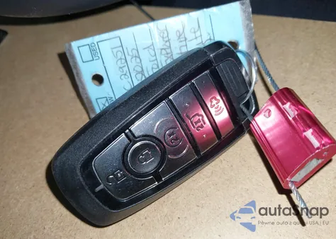 2025 Ford Explorer Active z USA, uszkodzony, nr VIN 1FMUK8DH6SGC29251